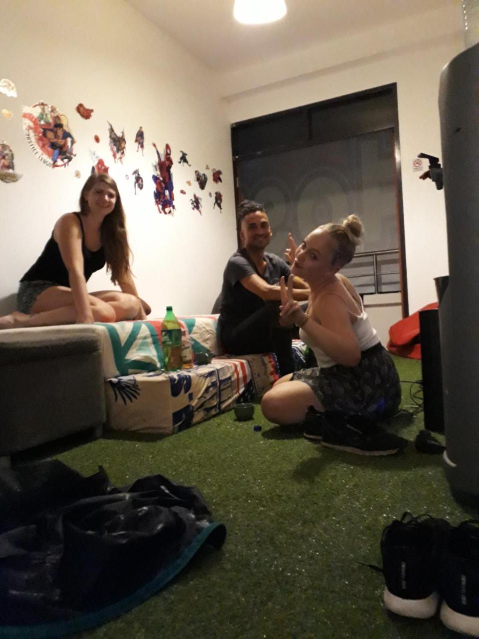 Vr Hostel Khaosan Бангкок Экстерьер фото