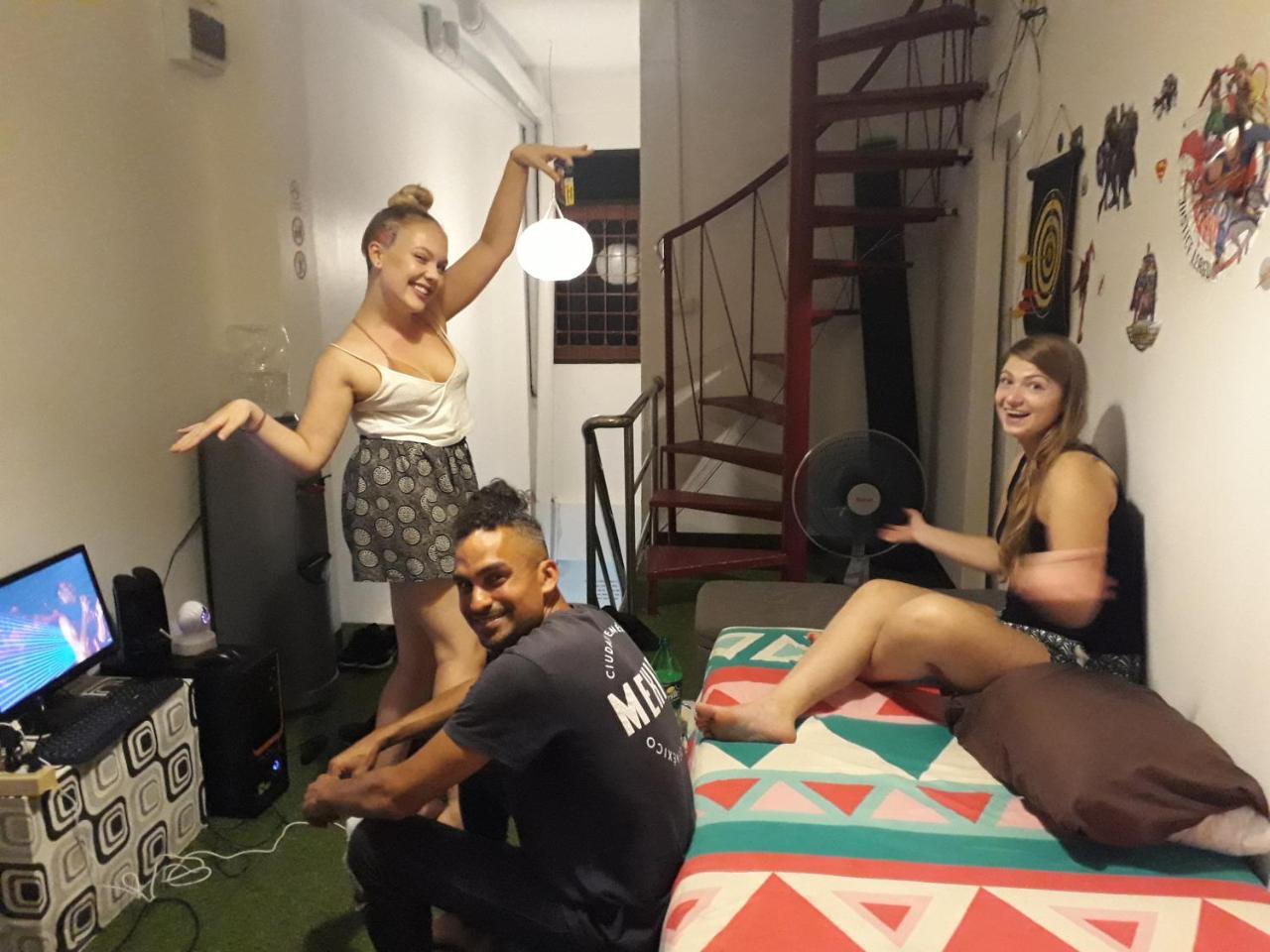 Vr Hostel Khaosan Бангкок Экстерьер фото
