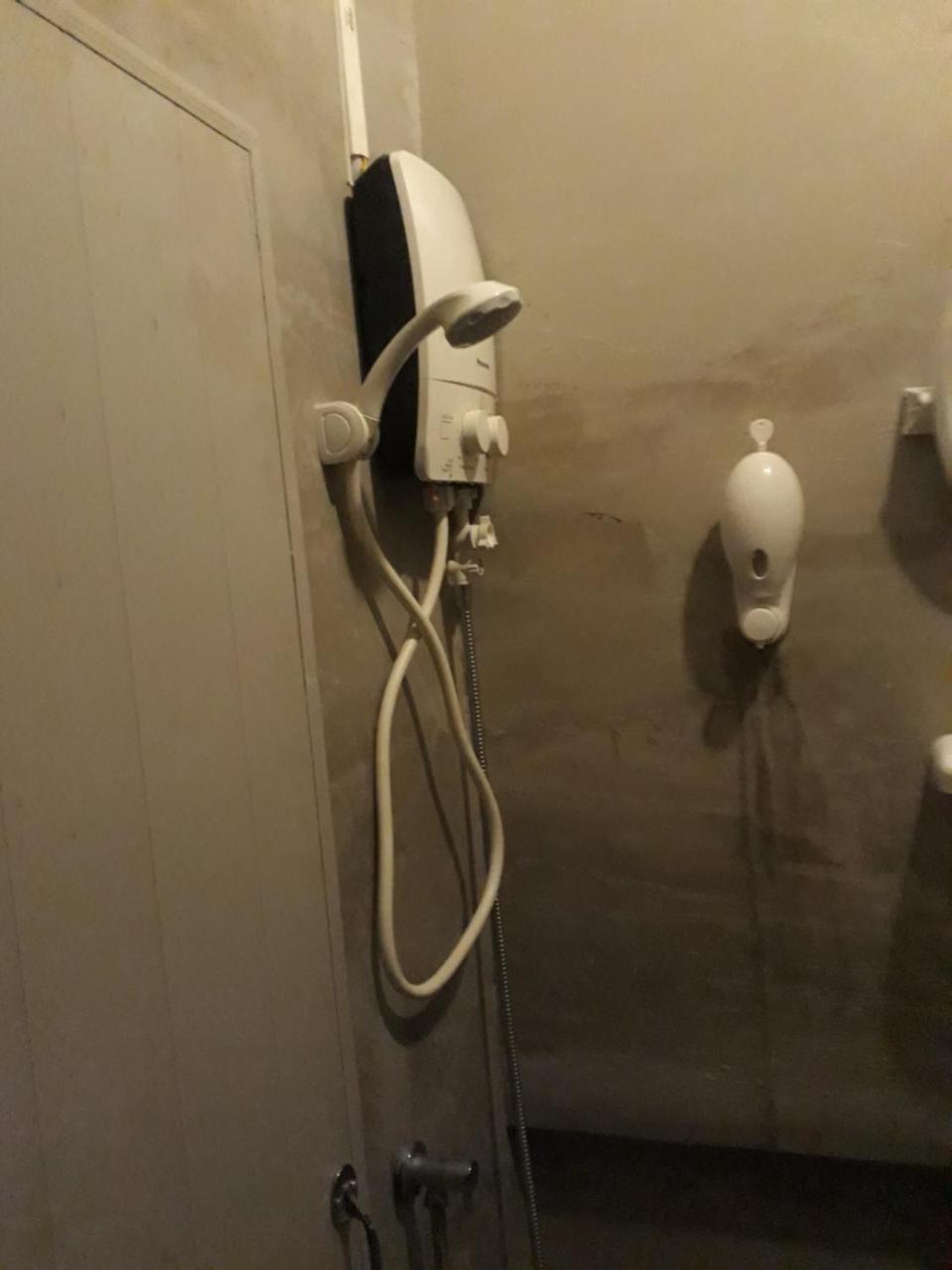 Vr Hostel Khaosan Бангкок Экстерьер фото